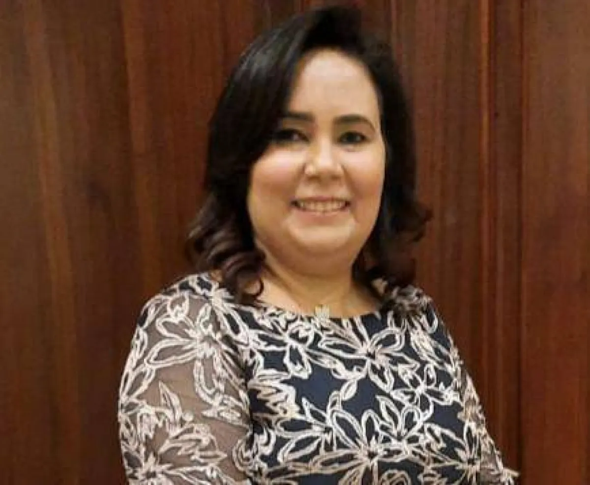 خبيرة الإتيكيت هدير حسين 