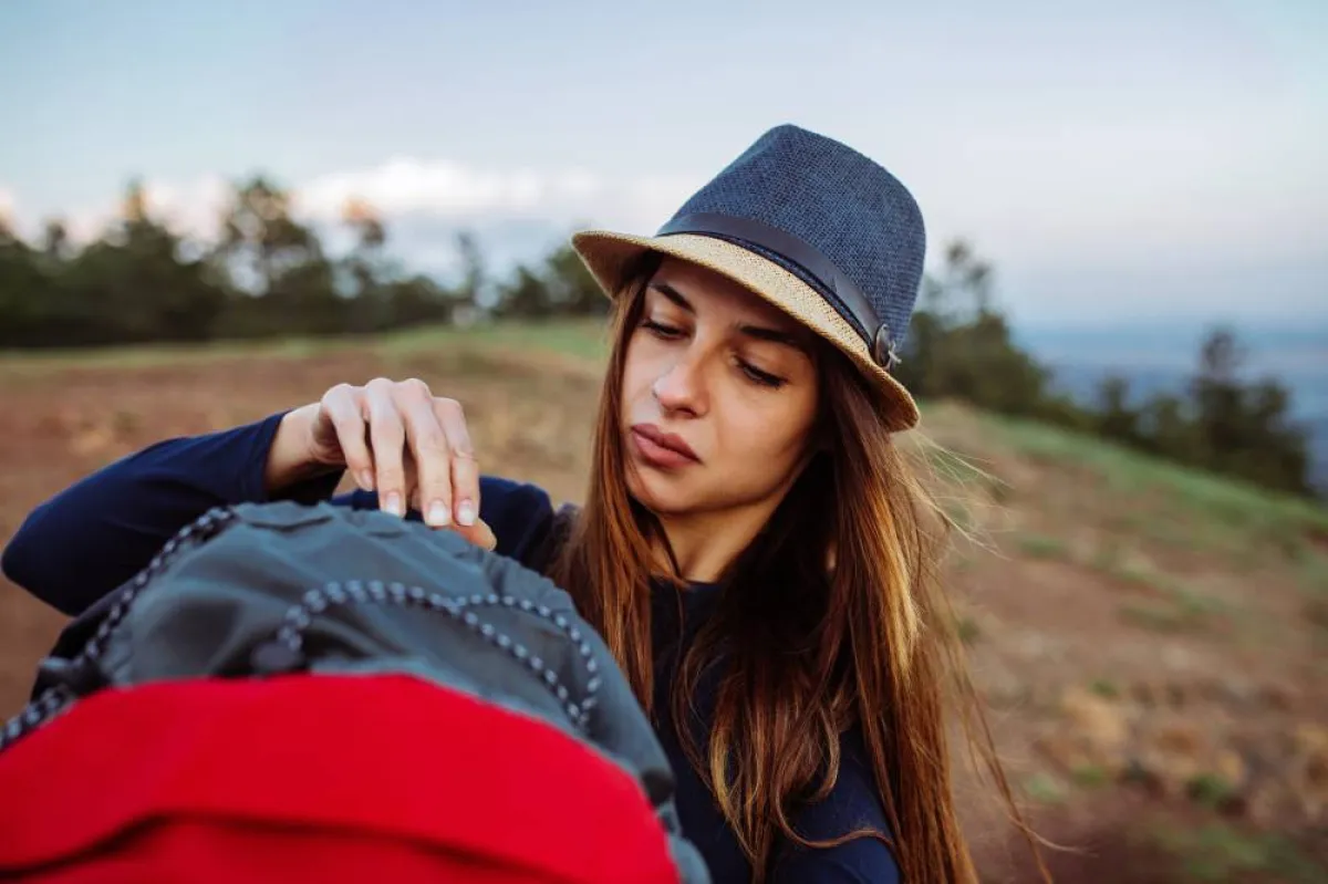 الاستعانة بحقيبة ظهر صغيرة خلال التنقل في الوجهة السياحية