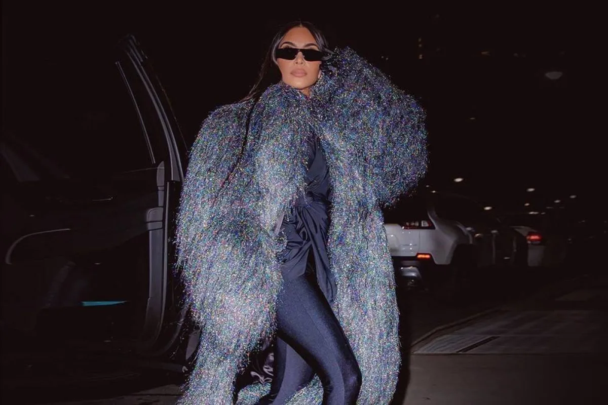 إطلالات كيم كارداشيان