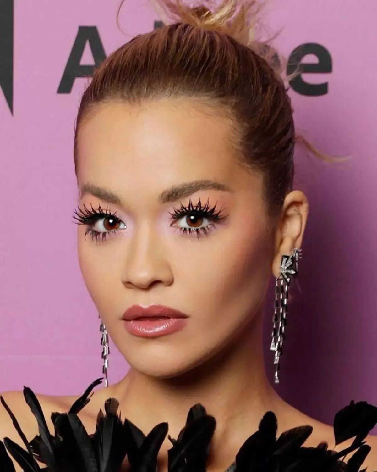 الصورة من صفحة خبيرة المكياج Marie Bruce على انستغرام