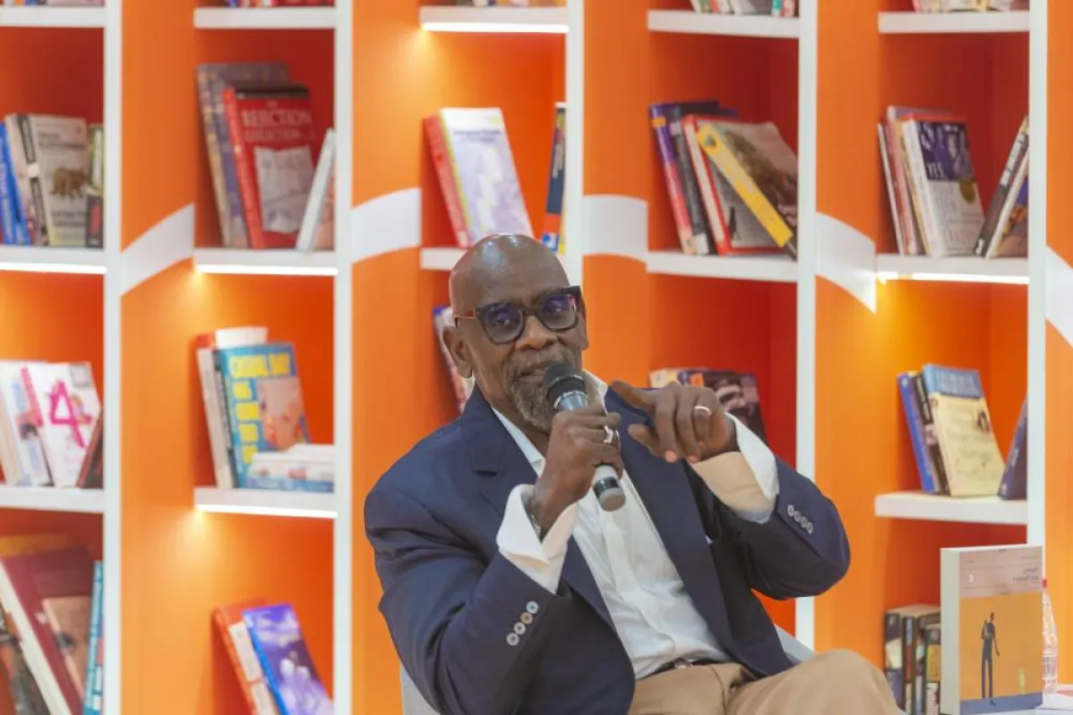 الكاتب الأمريكي كريس غاردنر