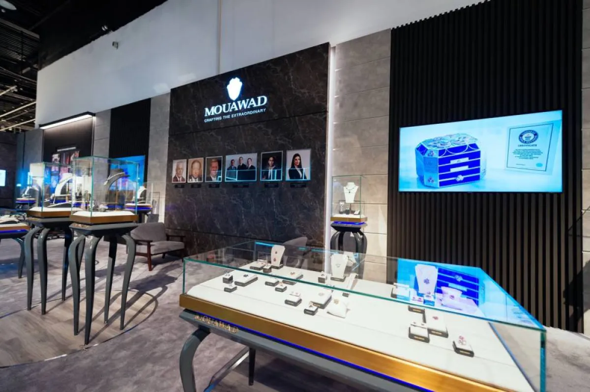 معرض فن أبوظبي يستقبل زواره في "رحلة دار معوّض للابتكار الاستثنائي"