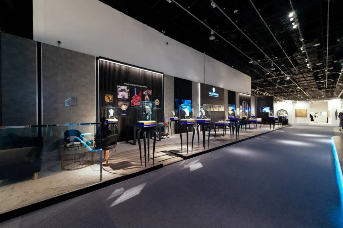 معرض فن أبوظبي يستقبل زواره في "رحلة دار معوّض للابتكار الاستثنائي"