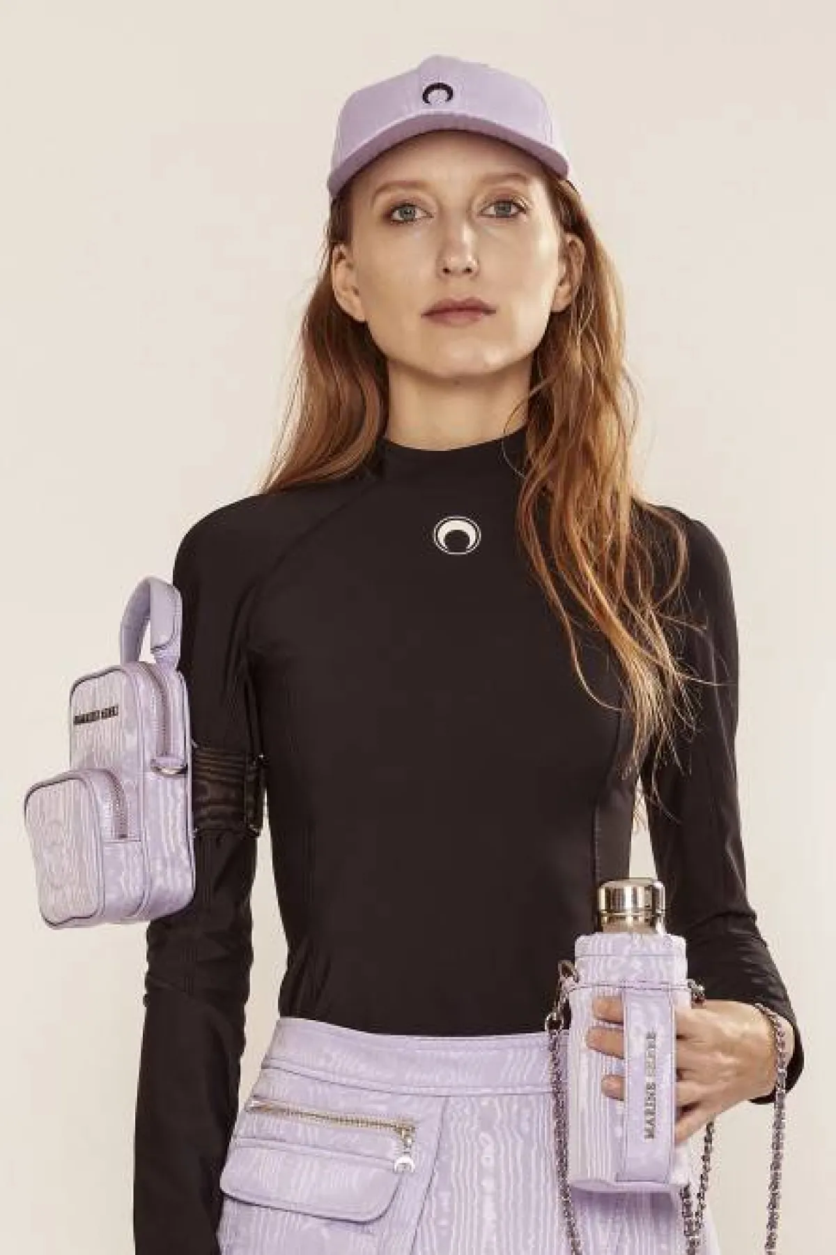 قبعة بيسبول باللون الموف الباستيل