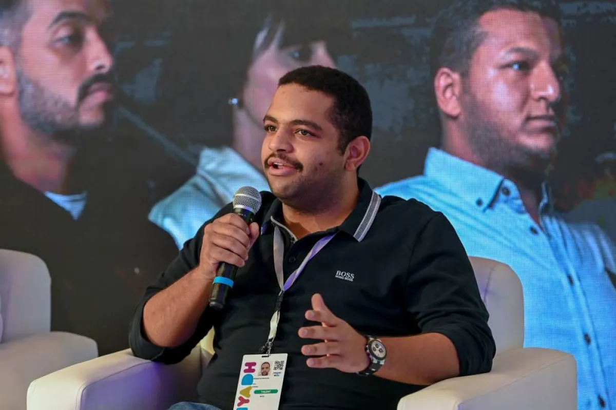 الفنان خالد المظفر