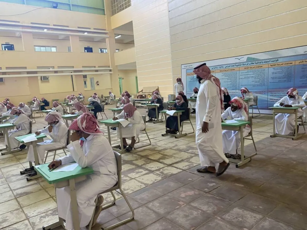 طلاب تربة أثناء الاختبارات - الصورة من حساب مدرسة تربة على تويتر