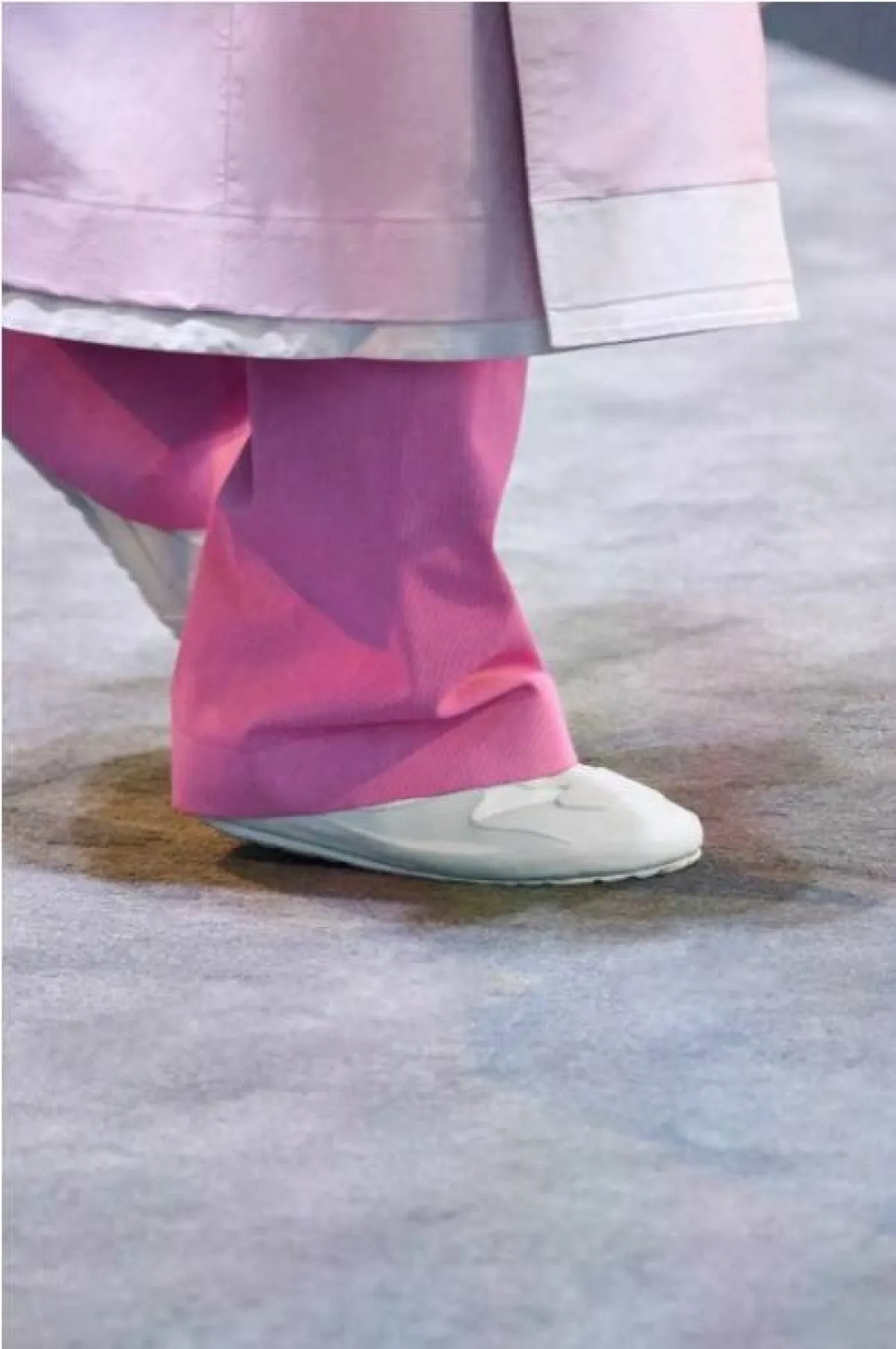 حذاء فلات بالجلد من سلفاتوري فيراغامو  Salvatore Ferragamo