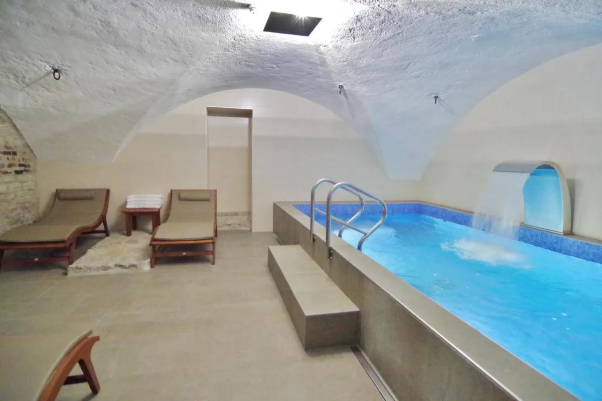 فندق ريجنت تالين