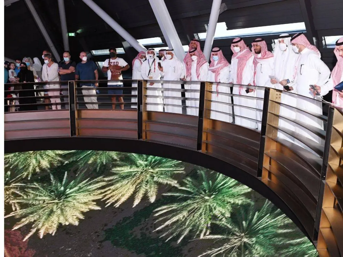 الوفد يطلع على أهم أقسام الجناح في إكسبو2020 - الصور من العلاقات العامة                                                               ل                                                                                         