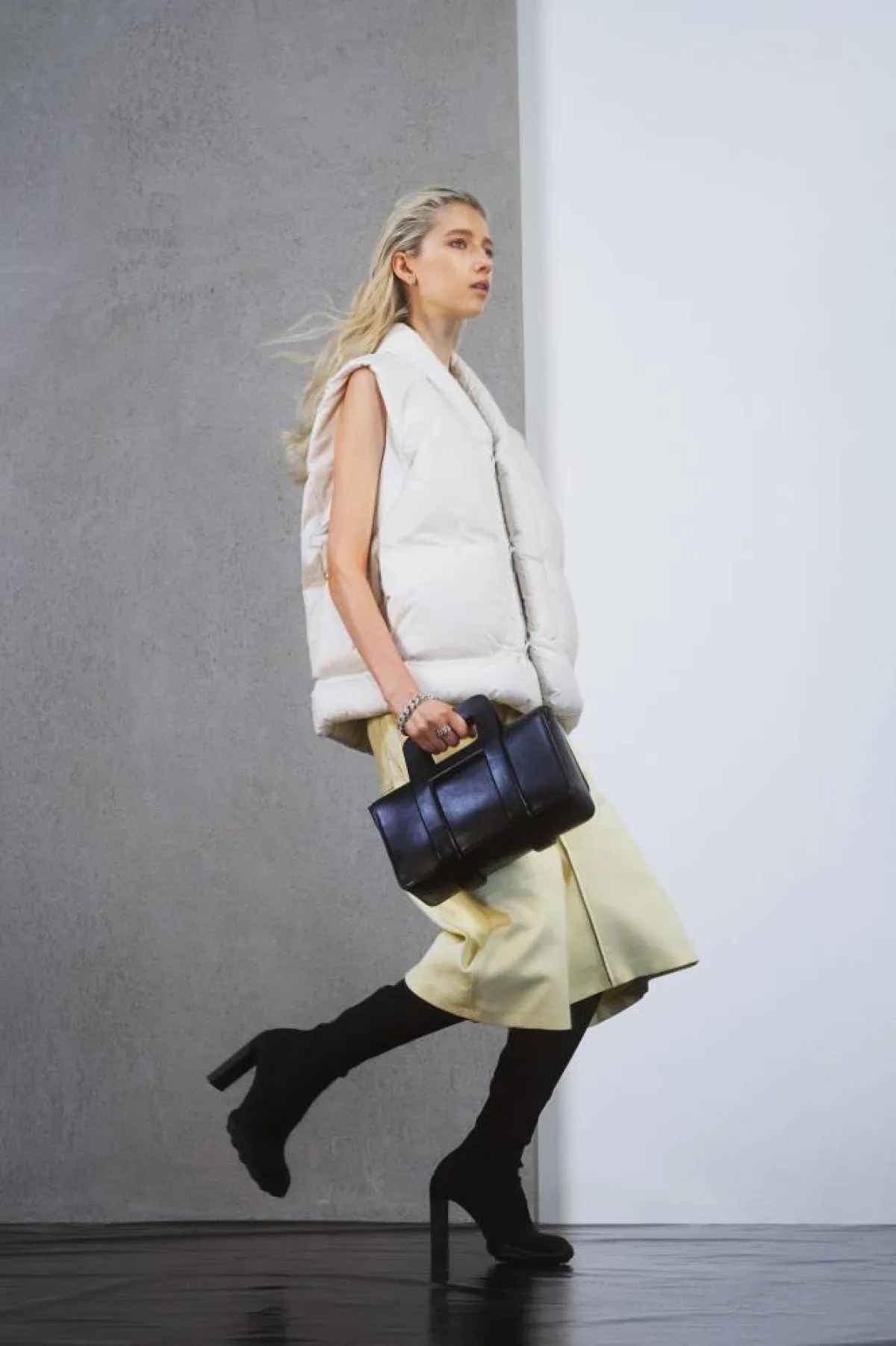 تنسيق الجاكيت البافر