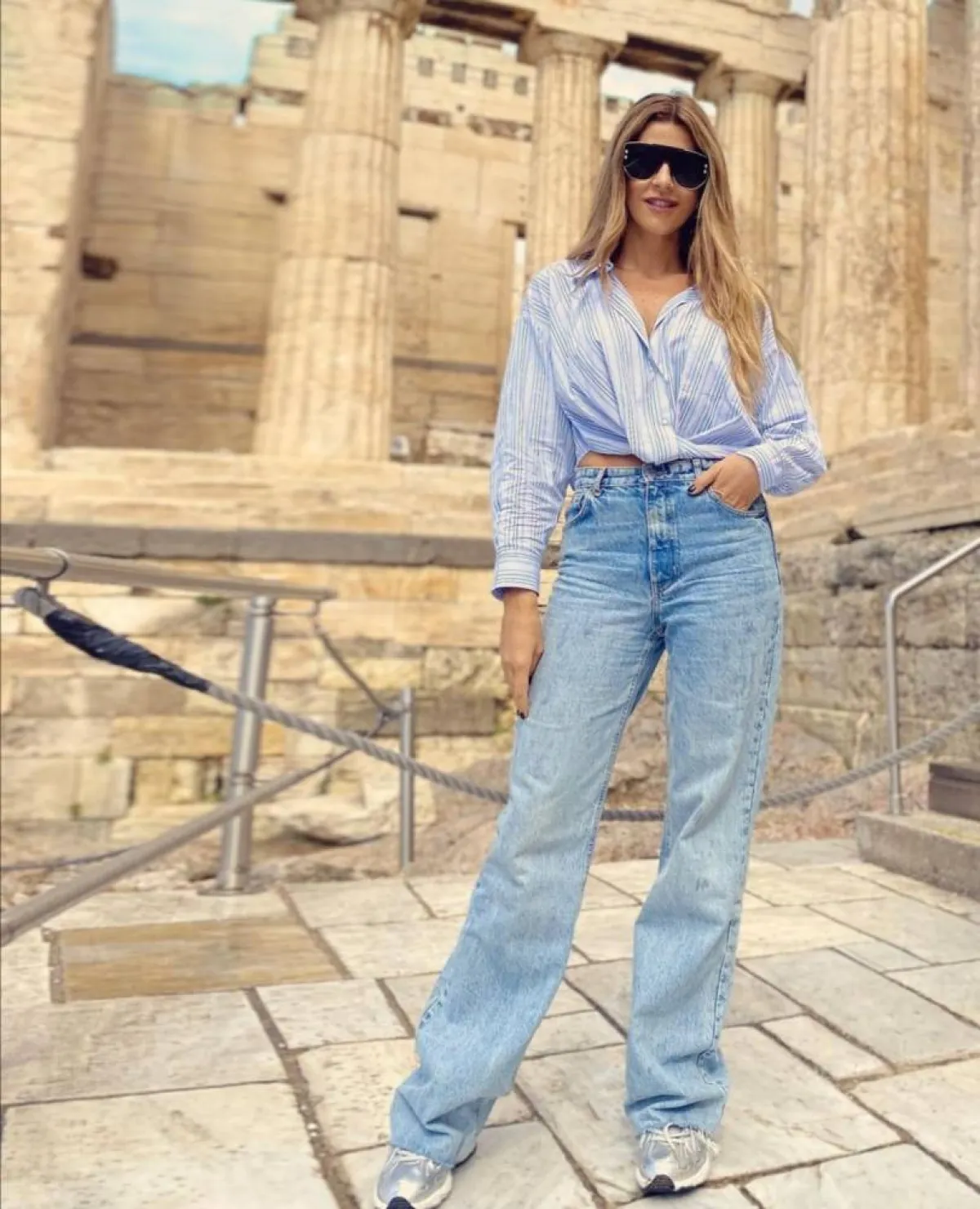 إطلالات كارلا حداد