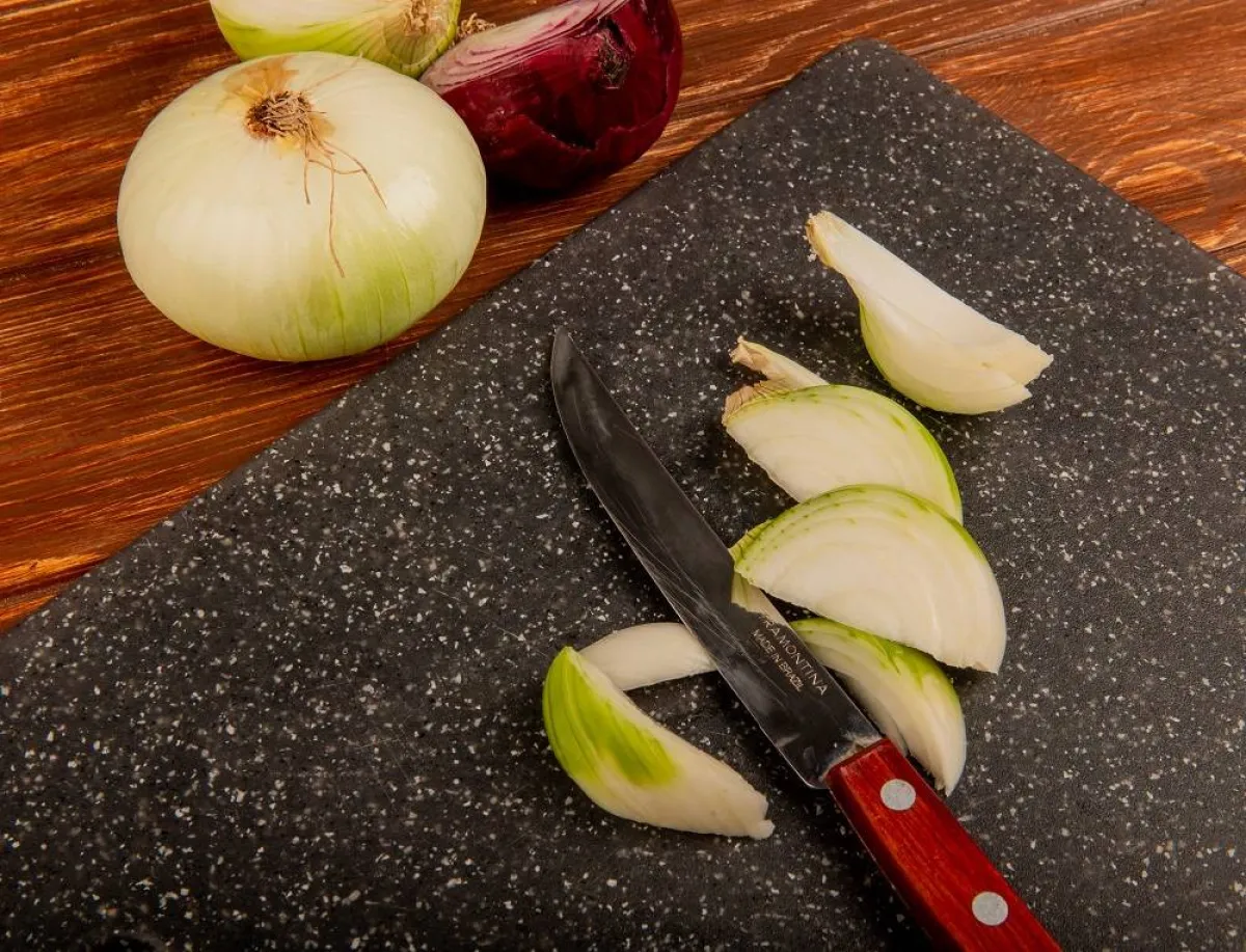 تحضير عصير البصل