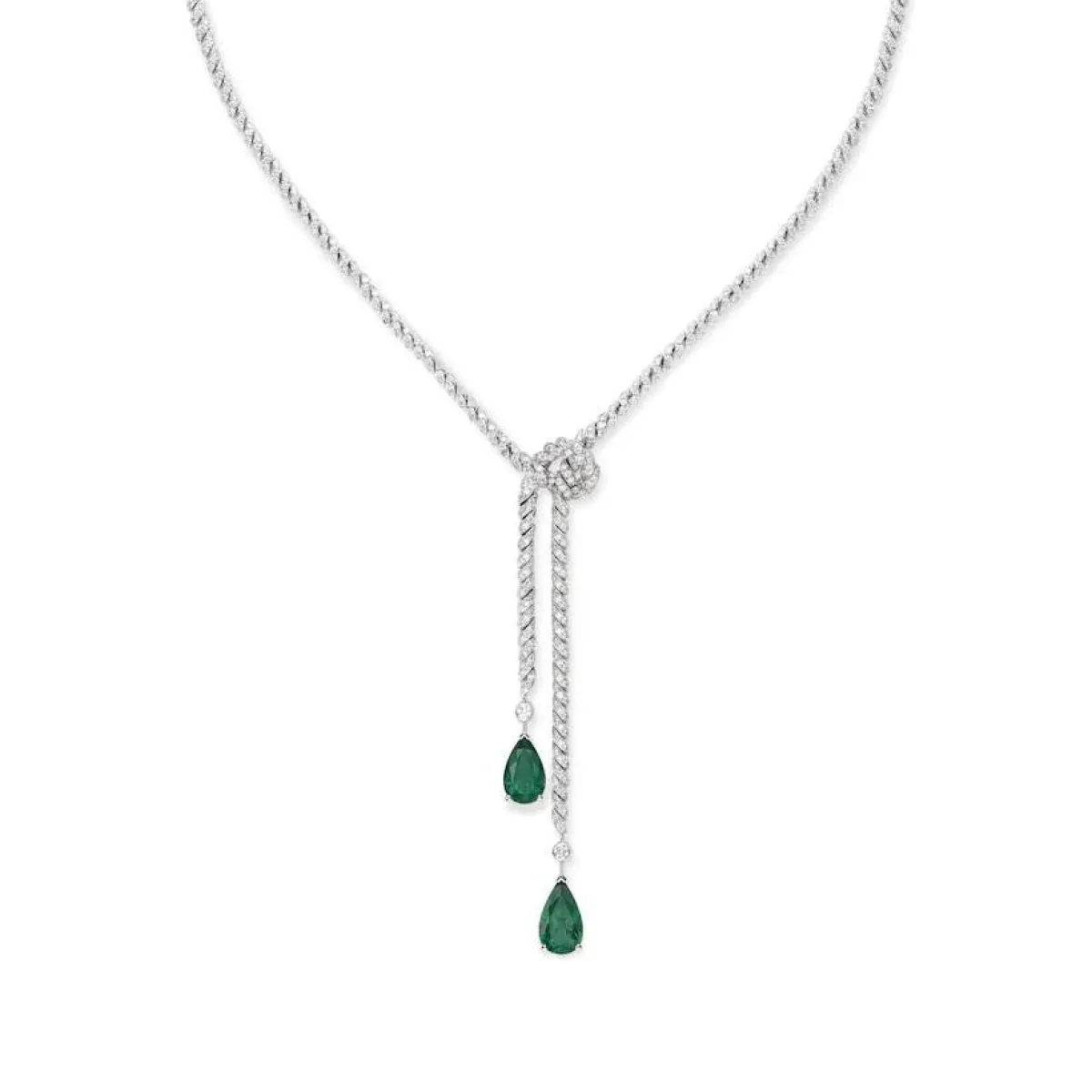 قلادة مرصعة بالزمرد من شوميه