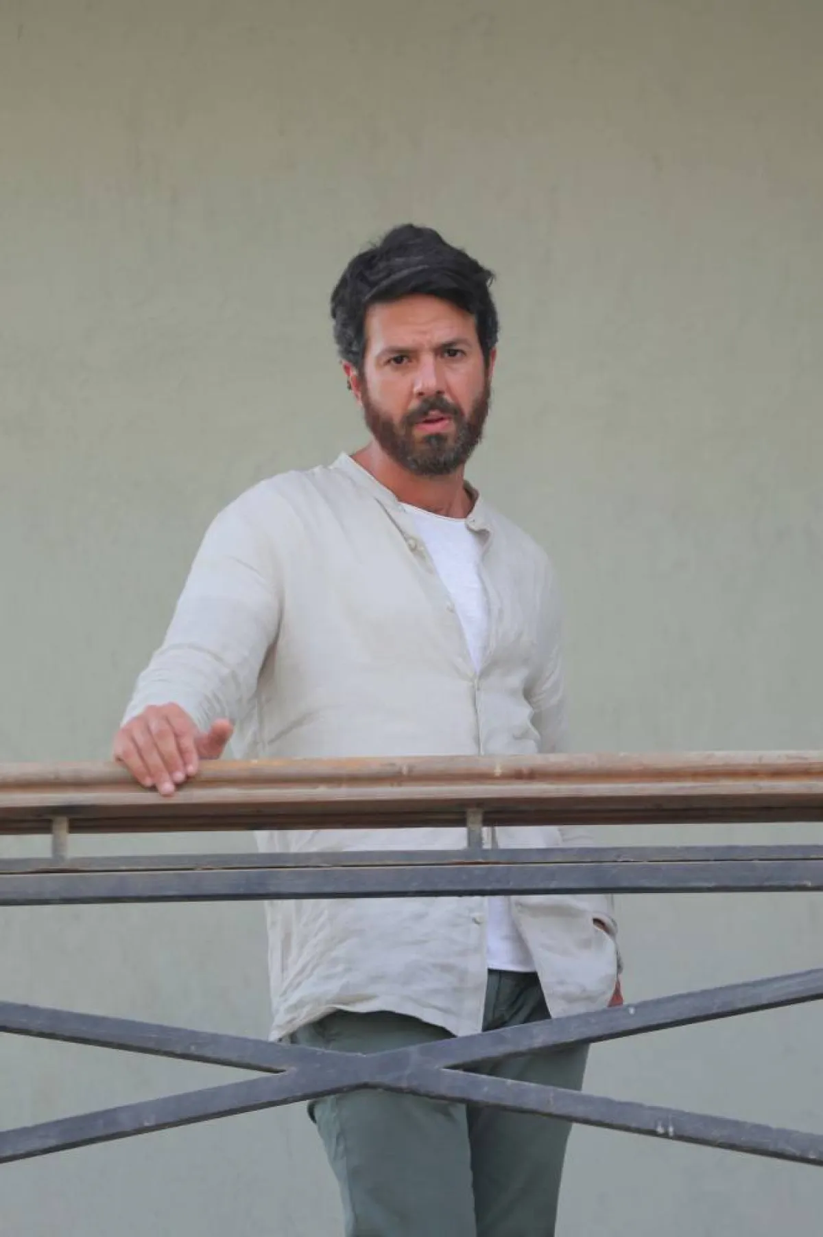 عمر الشناوي في قواعد الطلاق الـ 45 - الصورة من المكتب الإعلامي لمجموعة mbc