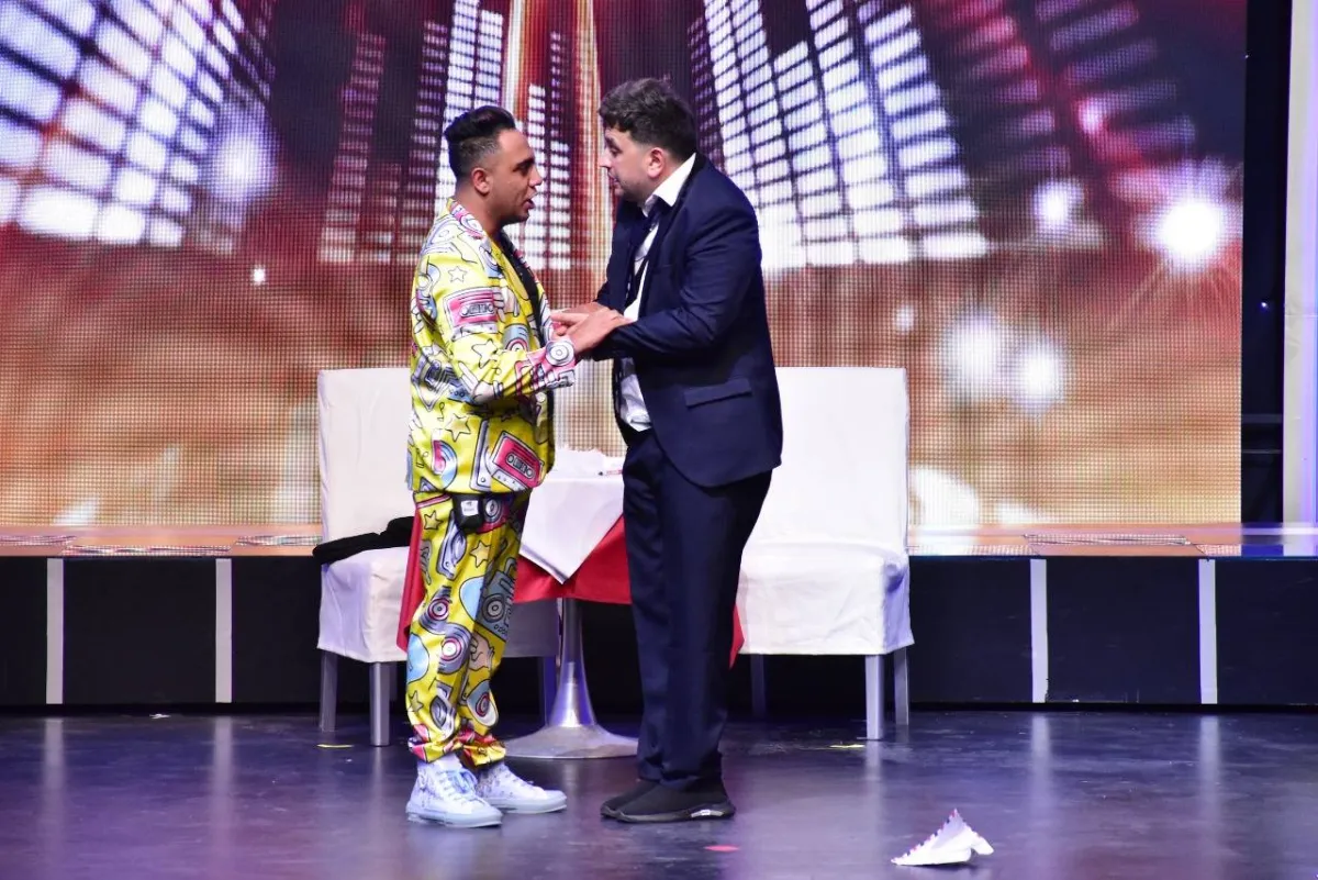 مصطفى خاطر وأوس أوس -   الصورة من المسؤول الإعلامي بالعرض المسرحي