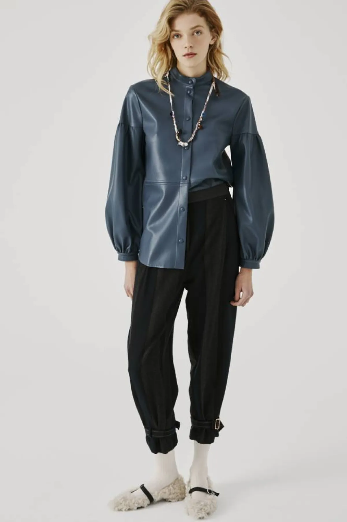 تنسيق القميص الكارو