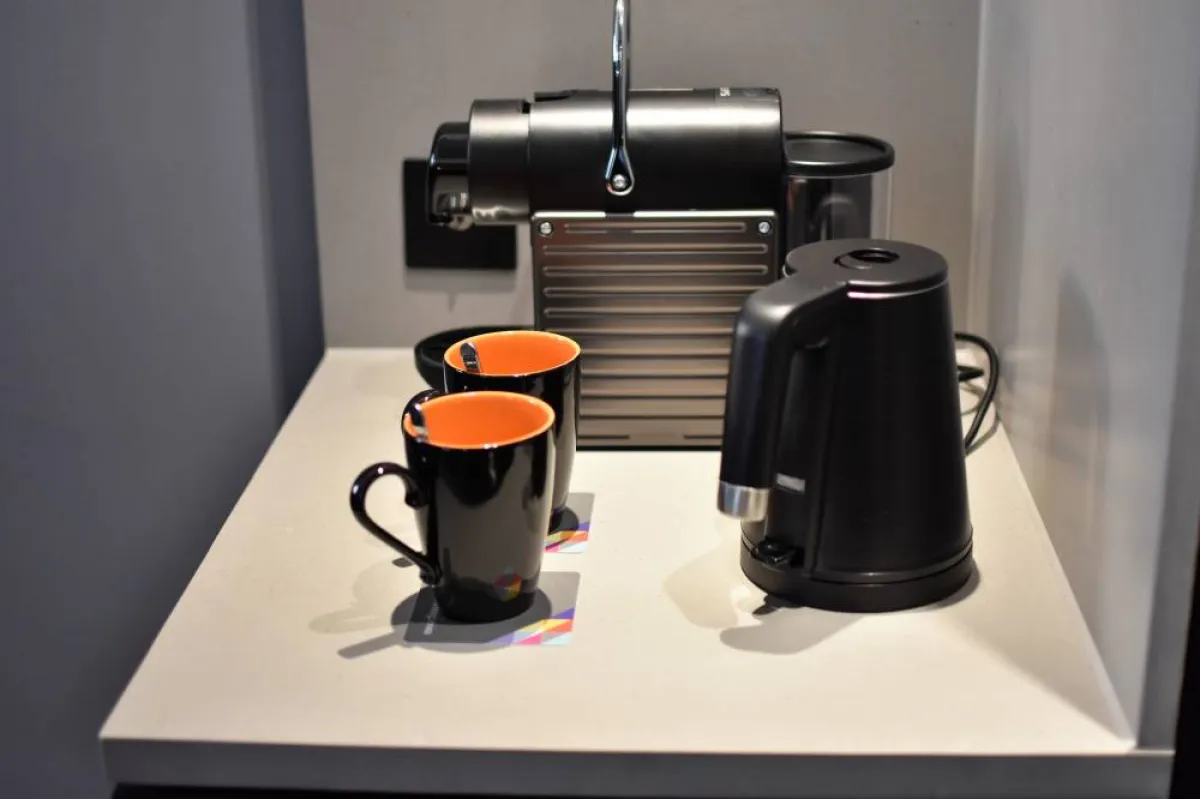 التأكد من نظافة ماكينة القهوة