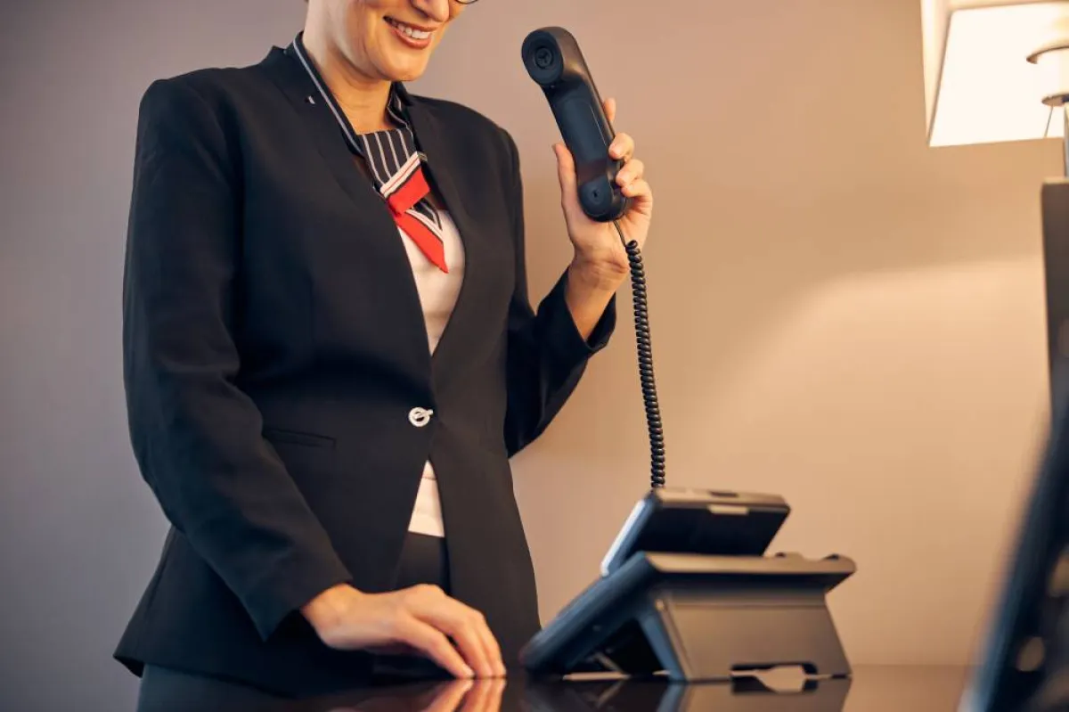 التأكد من تعقيم الهواتف الداخلية