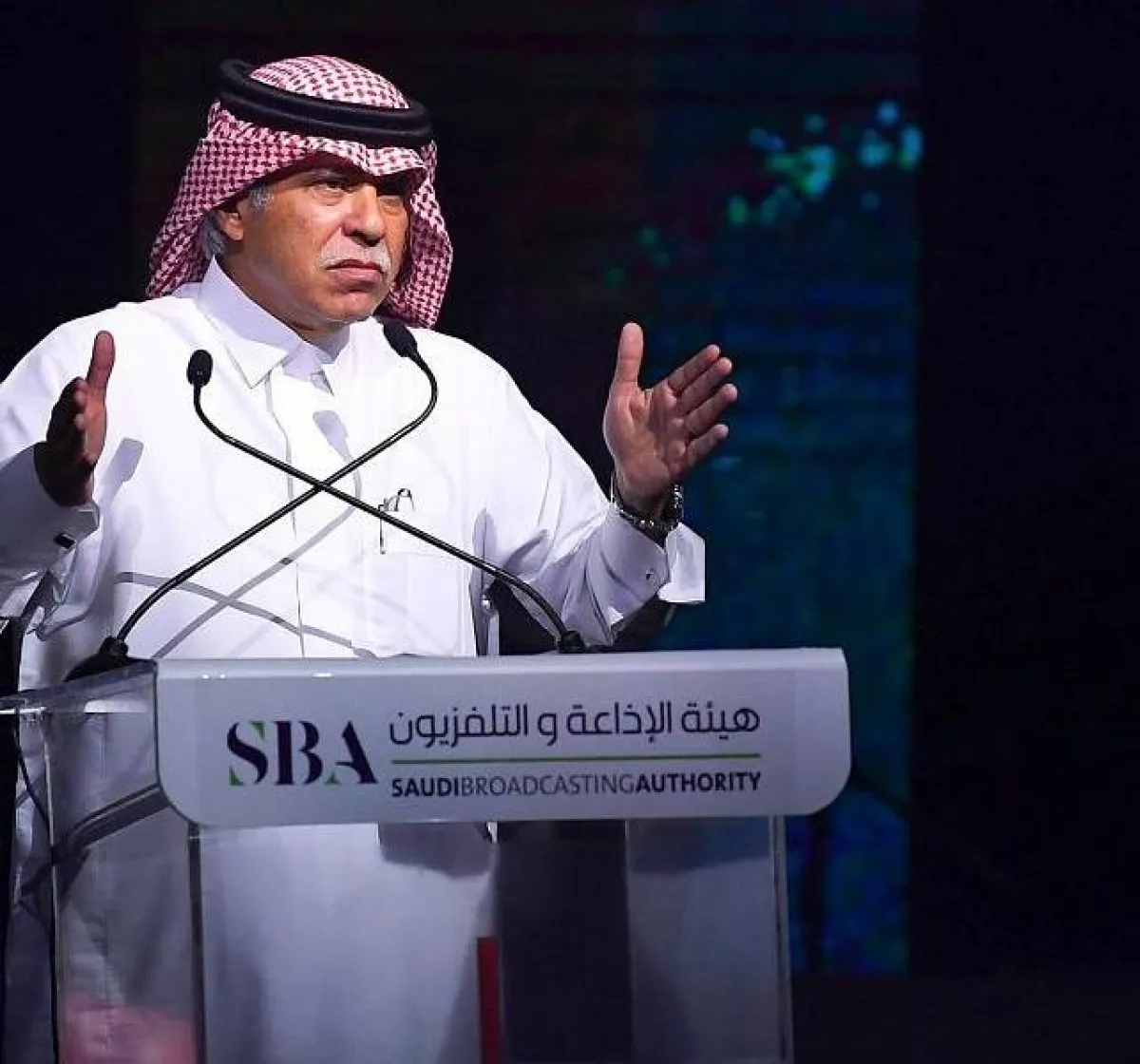 الدكتور ماجد القصبي أثناء إلقاء كلمته خلال الحفل. الصورة من واس