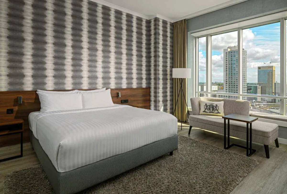 السياحة في هولندا: جولة على فنادق روتردام الفخمة