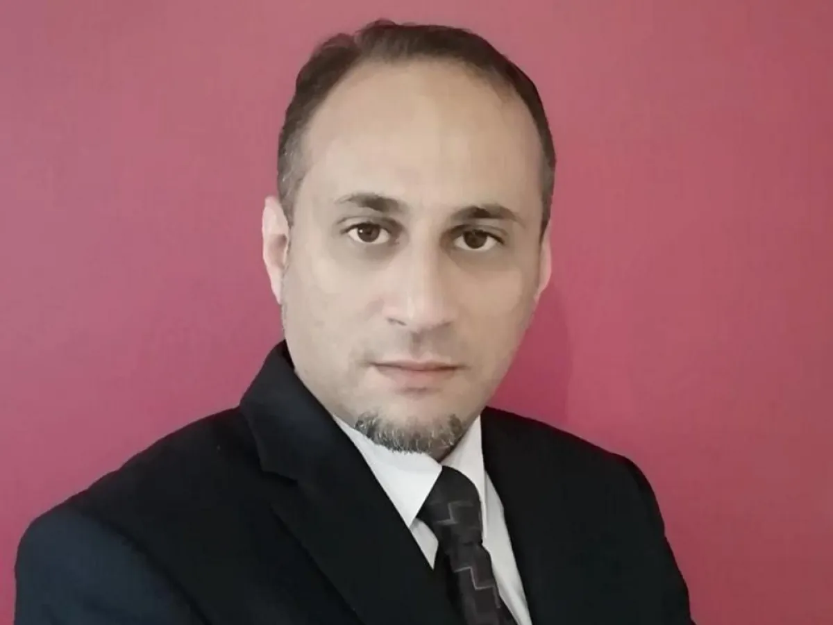 الاختصاصي النفسي  جلال الناصر