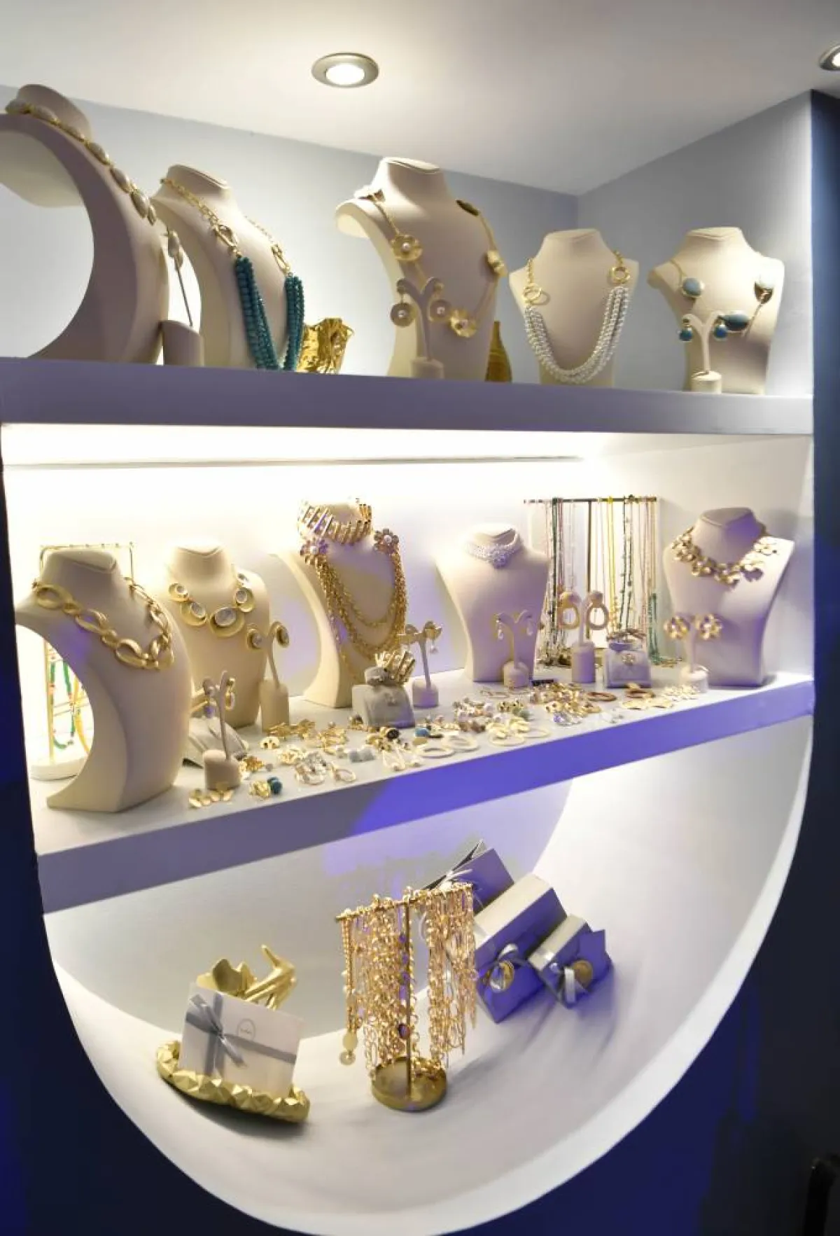 إكسسوارات نسائية