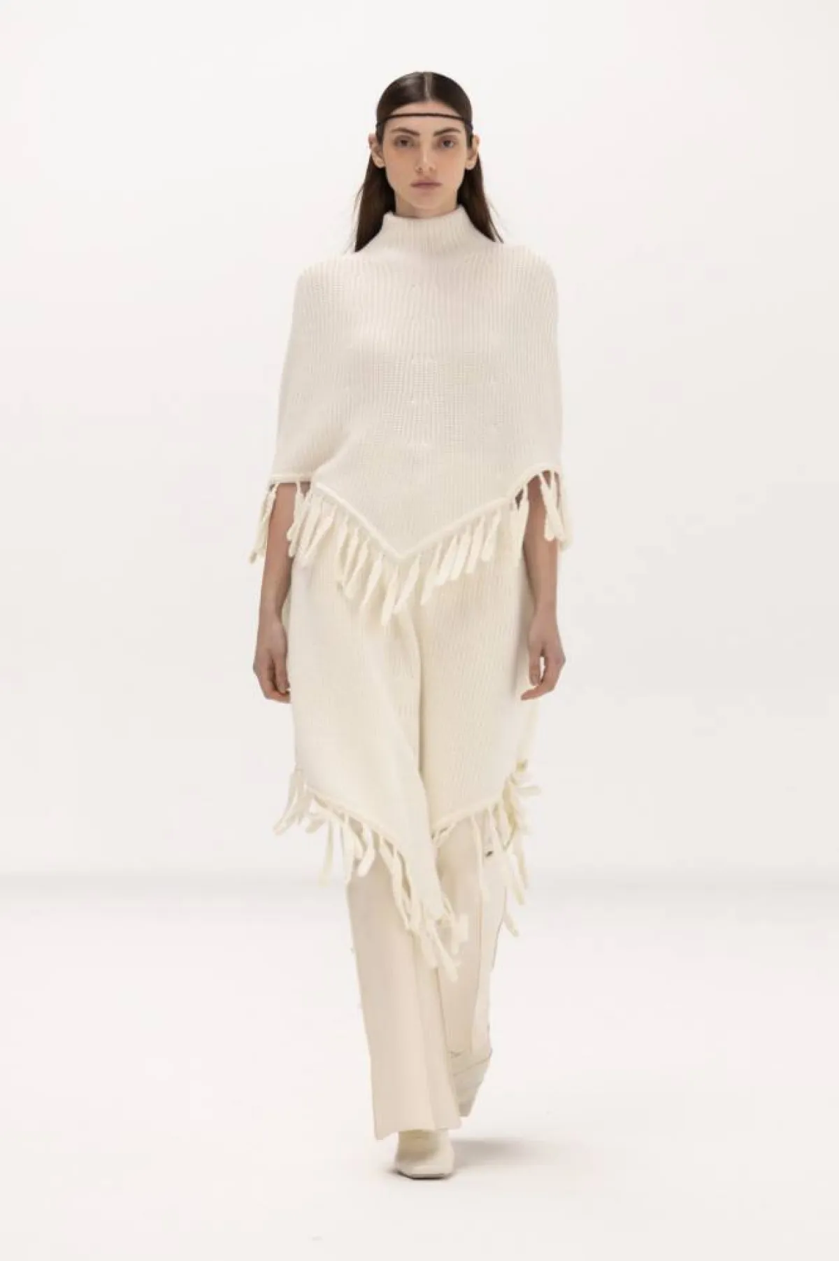 الأزياء المزينة بالشراشيب