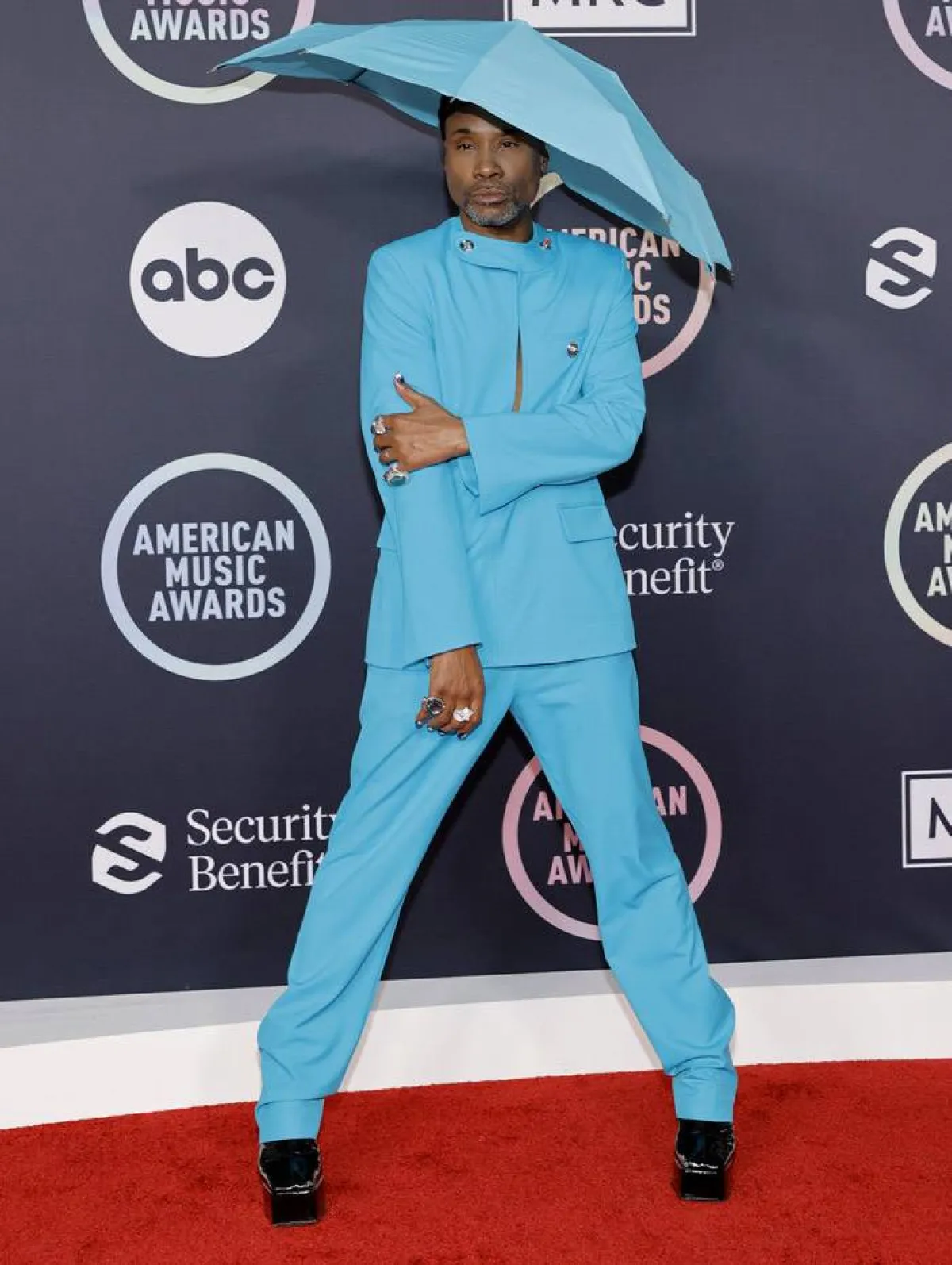 بيلي بورتر يرتدي من بوتر