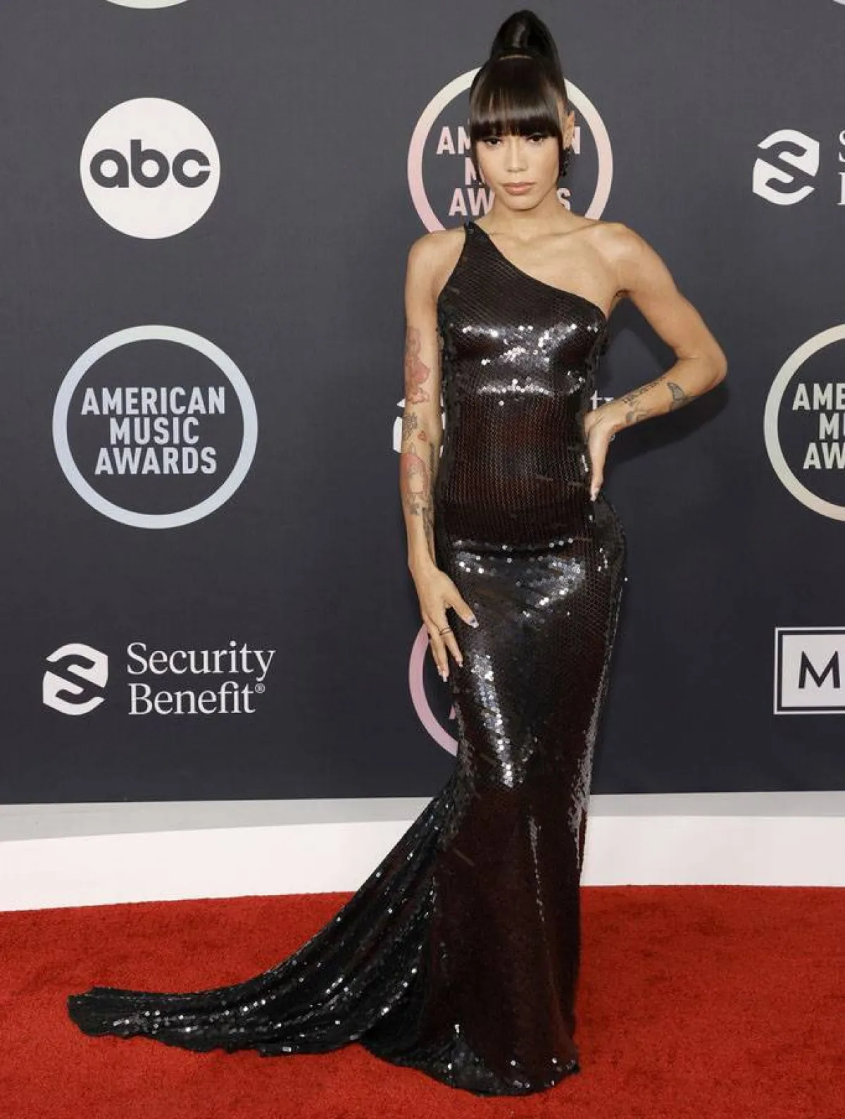 تشوي ليراي ترتدي من طوم فورد