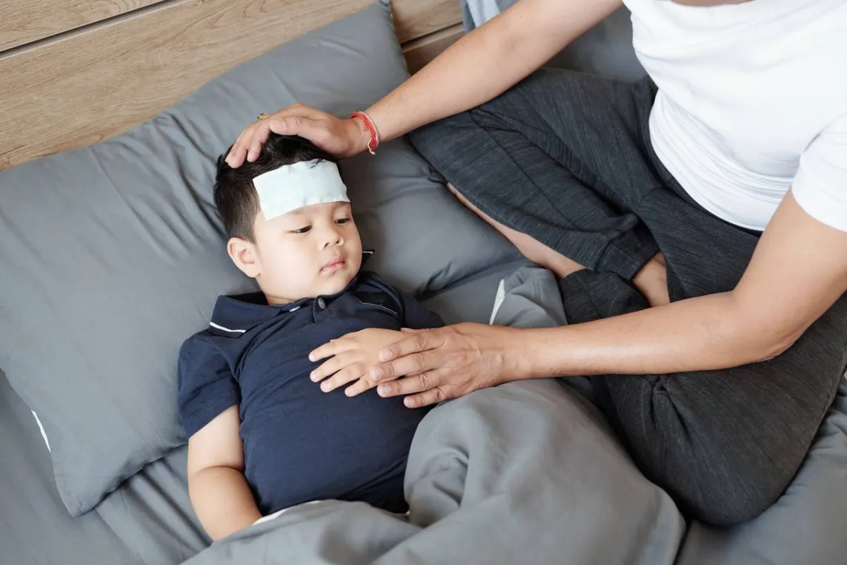 صورة لطفل مصاب بالفيروس المخلوي