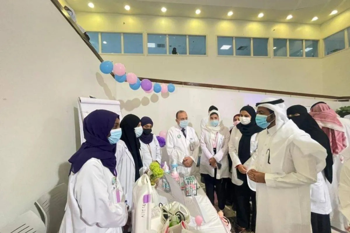 الدكتور سعود المطرفي رئيس شبكة الجبيل الصحية يدشن احتفالية يوم الطفل العالمي