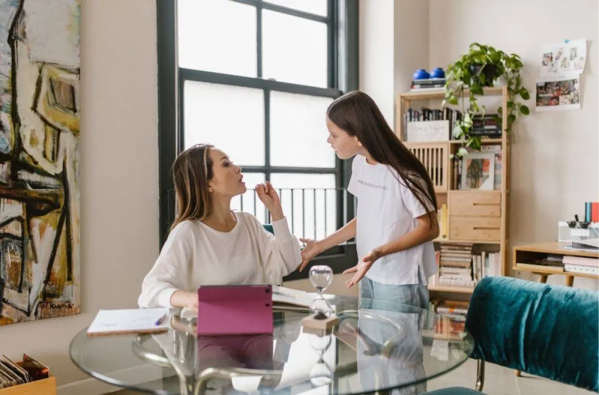 صورة لأطفال يلعبون