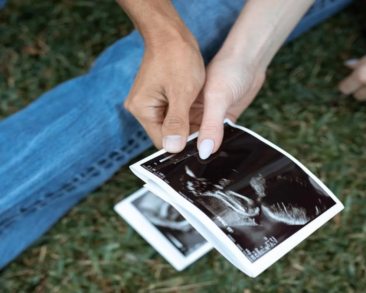 صورة لجنين في رحم أمه 