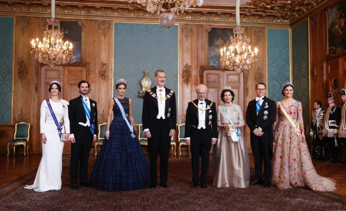 ملك وملكة إسبانيا مع العائلة المالكة السويدية- الصورة من موقع Royal Central