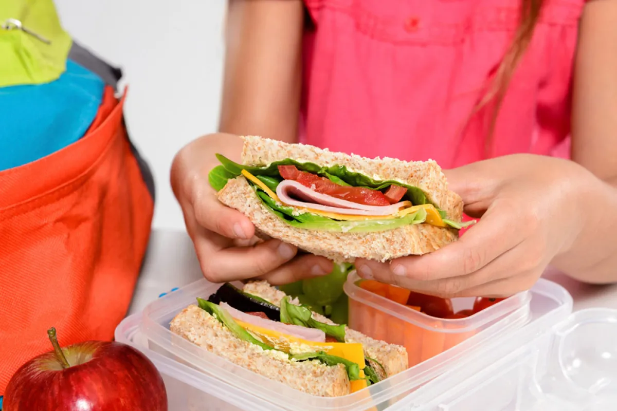 وجبات خفيفة للطفل