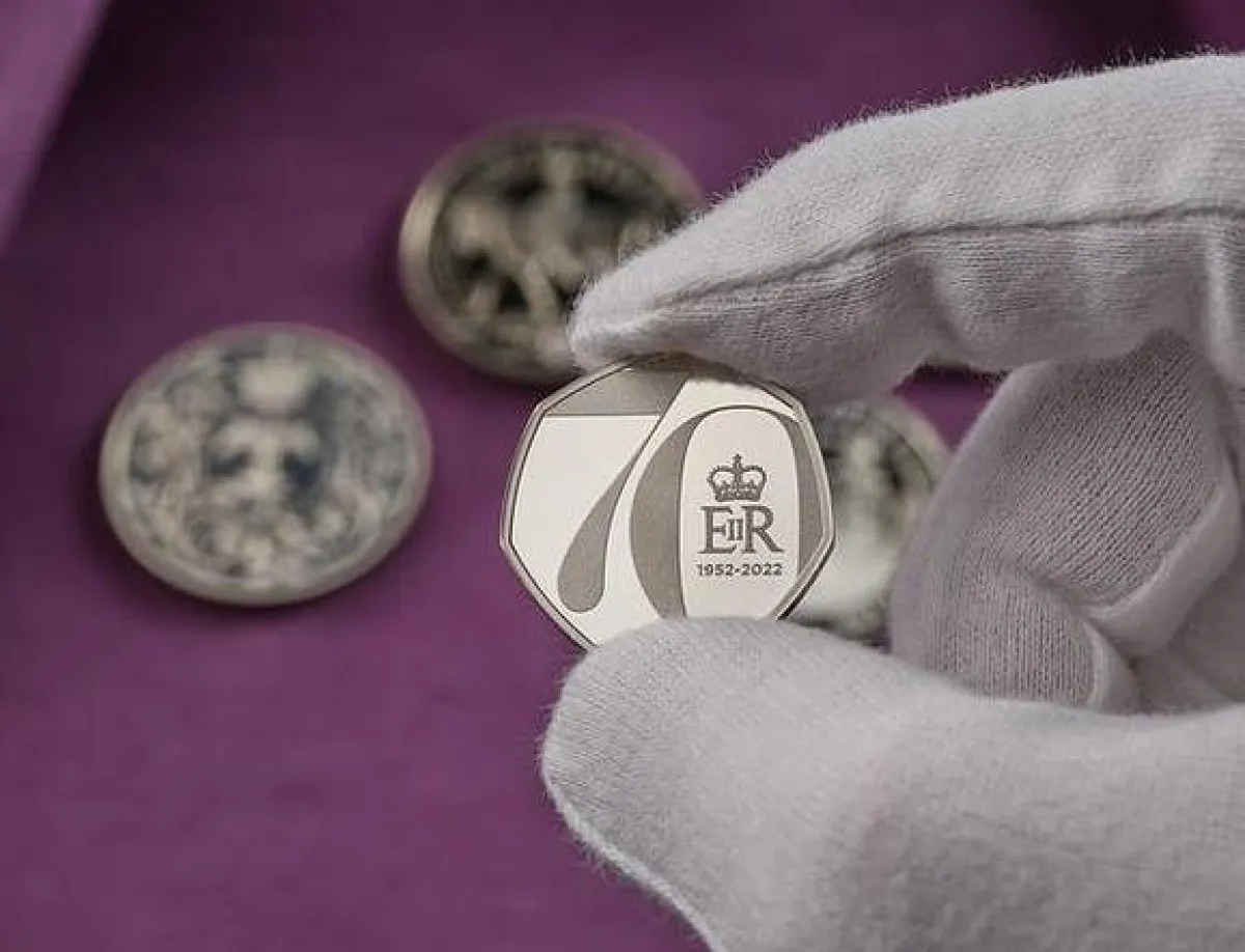 عملة بريطانية