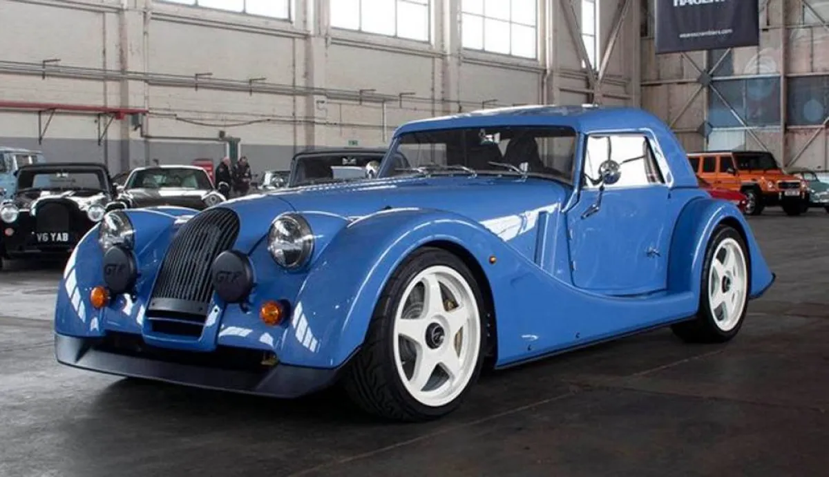 سيارة مورجان بلس 8 GTR صناعة يدوية من تسعة طرز فقط  