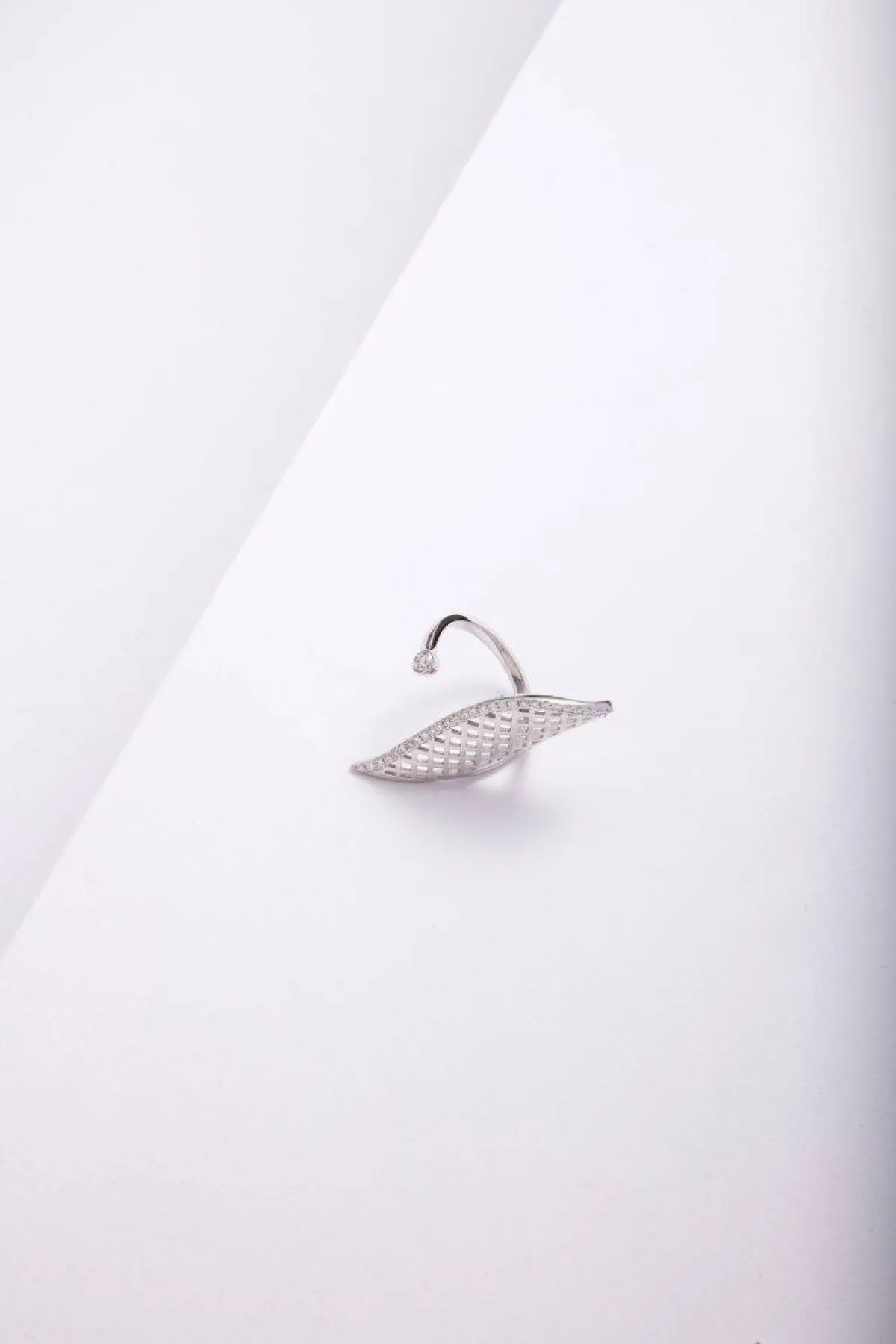 خاتم ليلى علوي من DinaJ Jewelry-الصورة من حساب العلامة على انستغرام