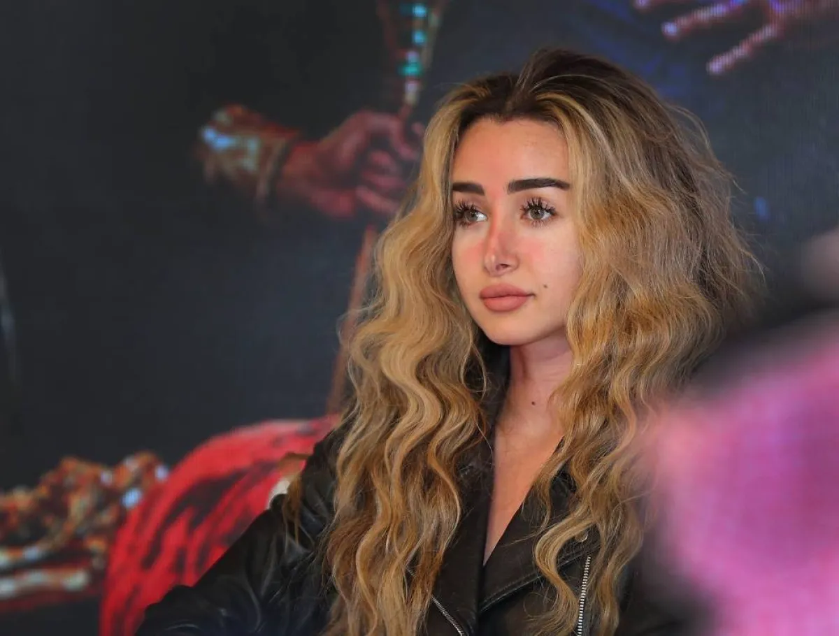 الفنانة هنا الزاهد -تصوير صالح الغنام