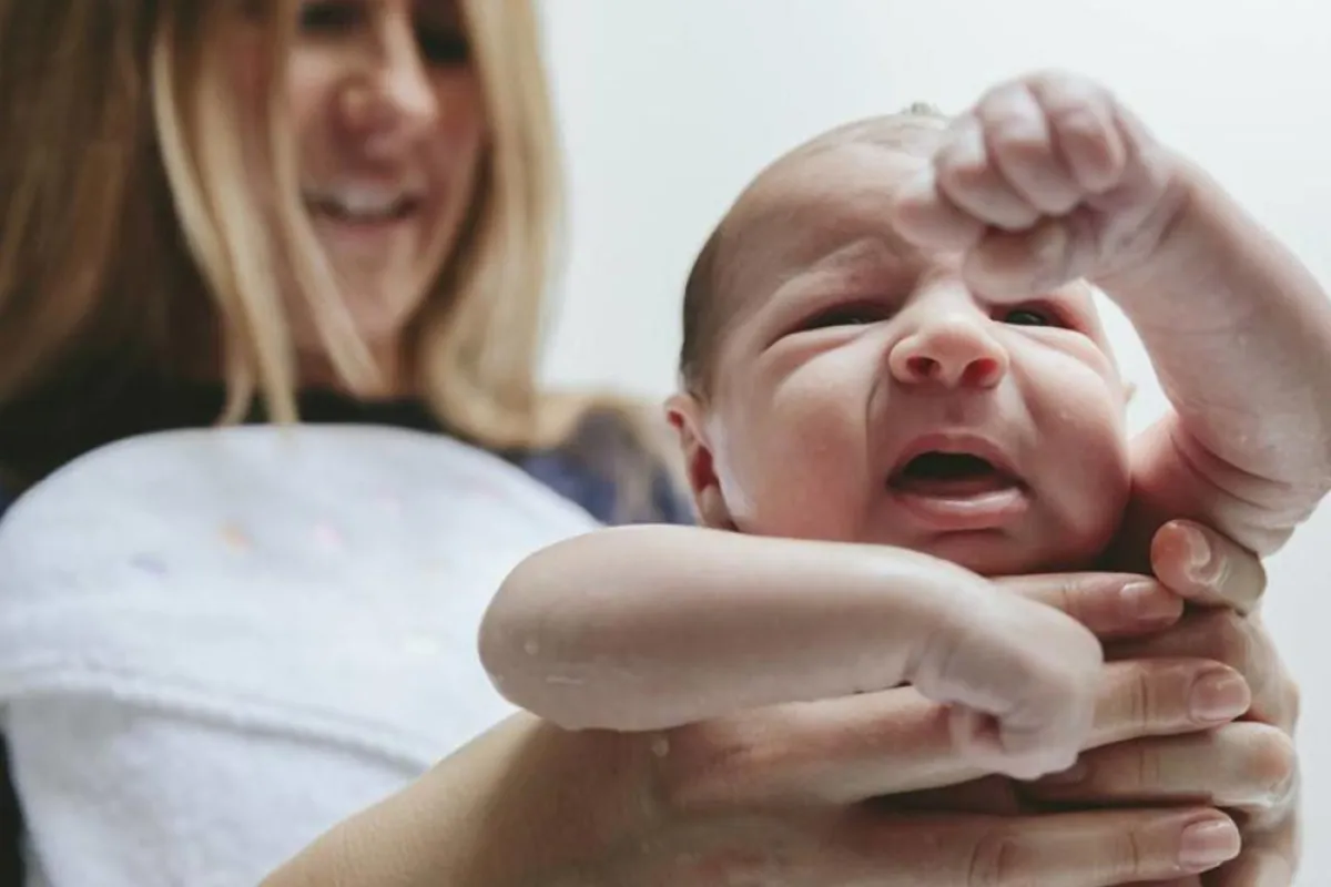 أسباب بكاء الأطفال أثناء الاستحمام