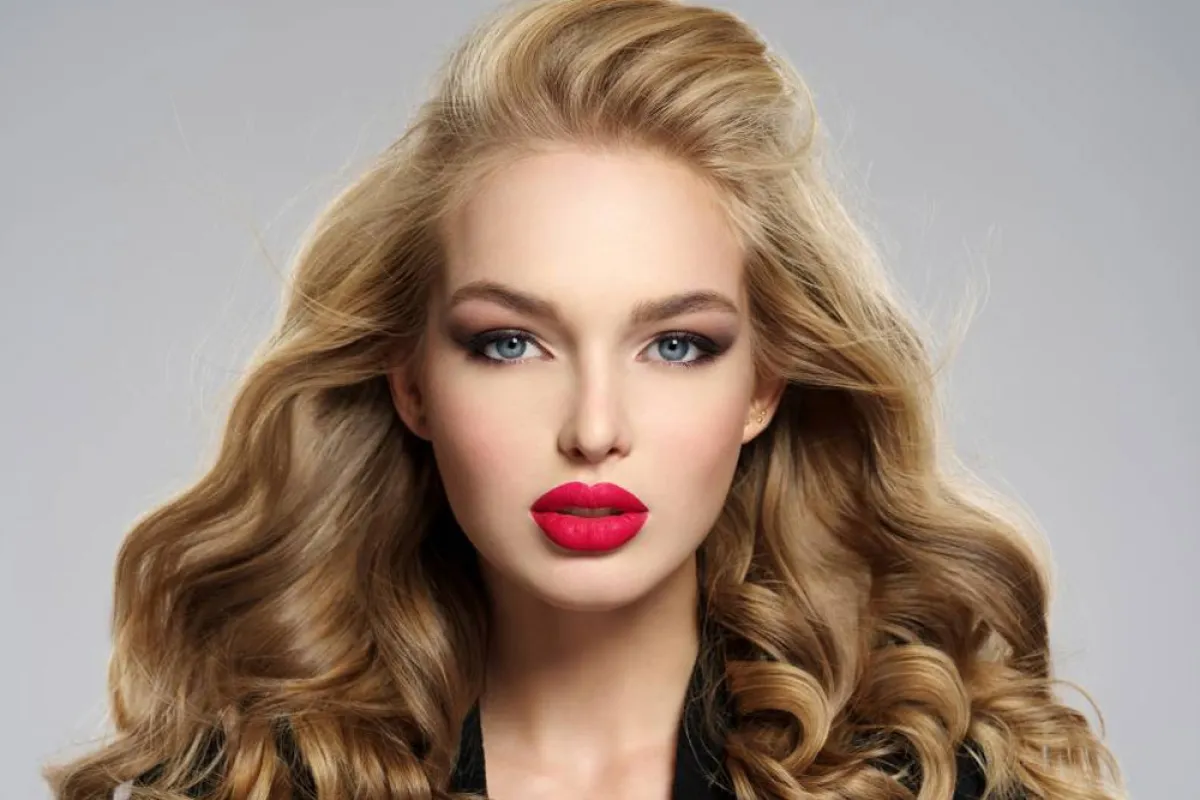 نصائح لتطبيق أحمر الشفاه