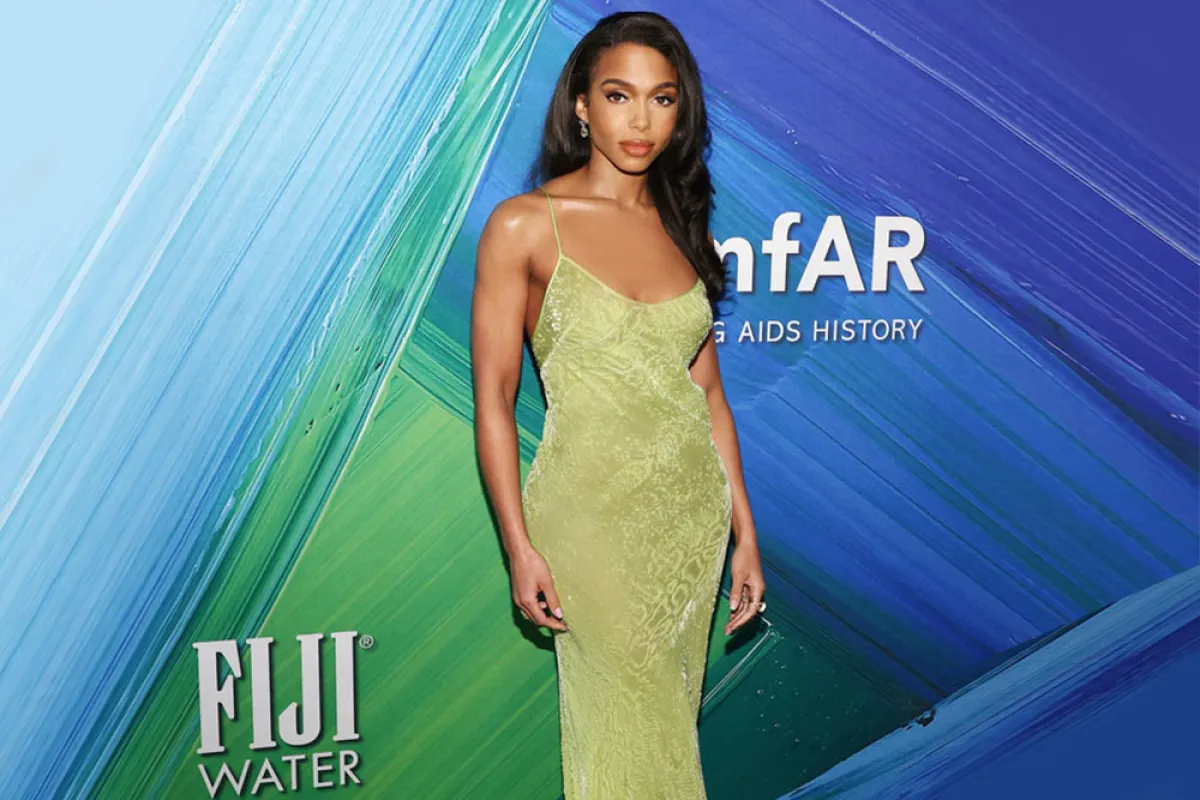 النجمة توري هارفي