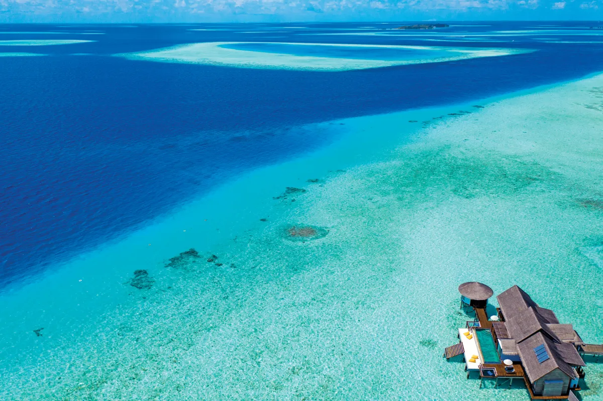 إقامة مرفهة في جناح THE OZEN RESIDENCE الفخم