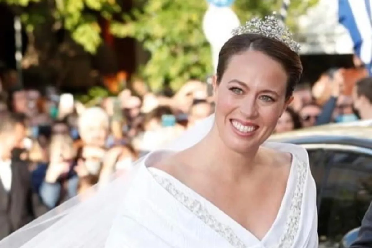  الأميرة نينا فلور بالتاج- الصورة من حساب europeroyals على انستغرام