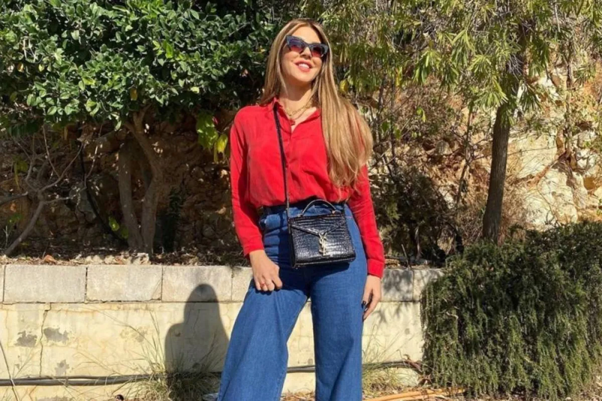 إطلالات النجمات بالجينز