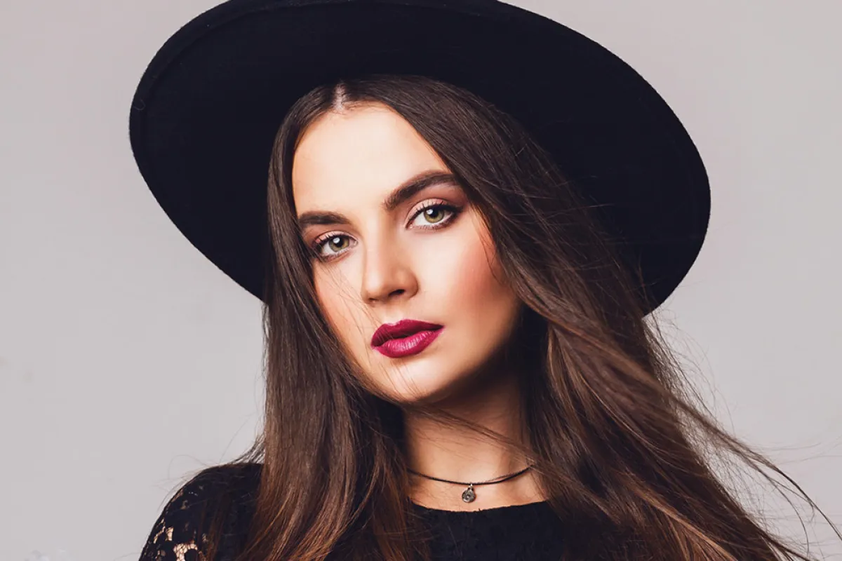 مكياج عيون شتوي مناسب لإطلالتك في موسم الرياض 2021