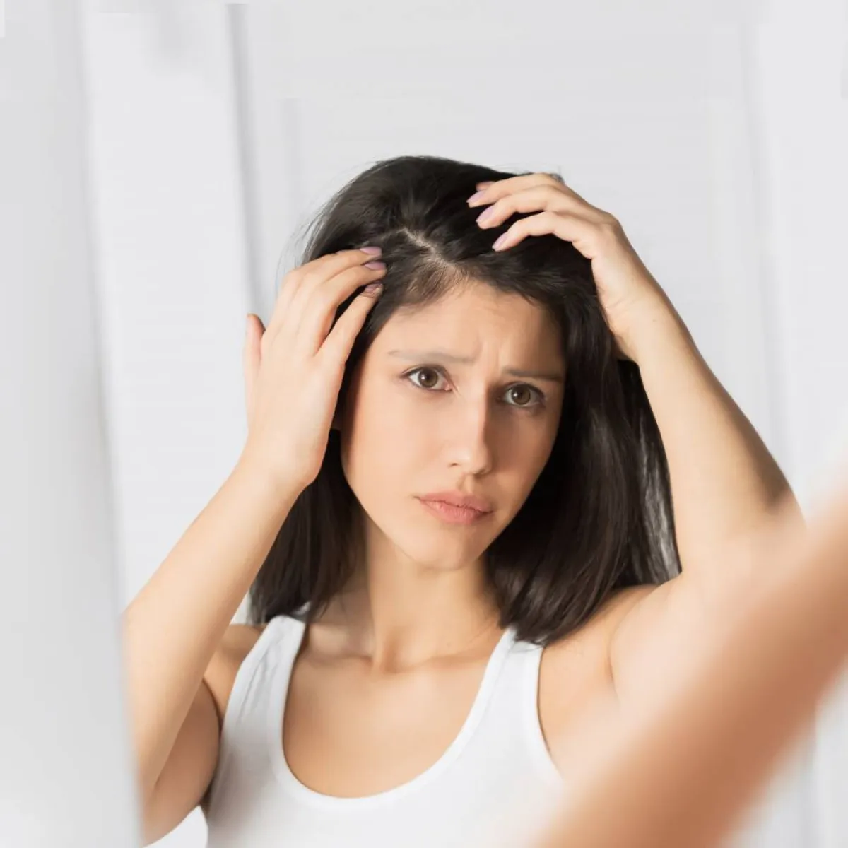 تكثيف الرموش والحواجب