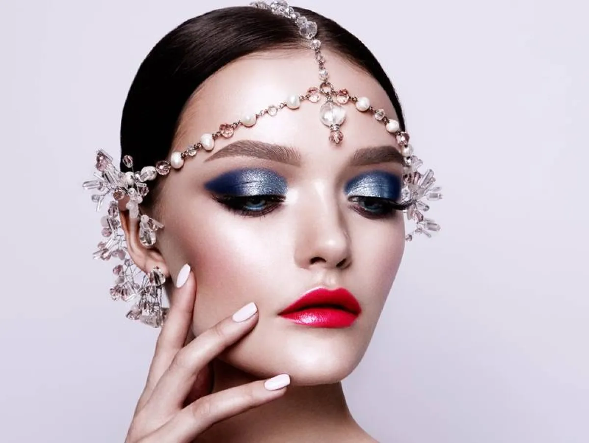 مكياج عروس قوي