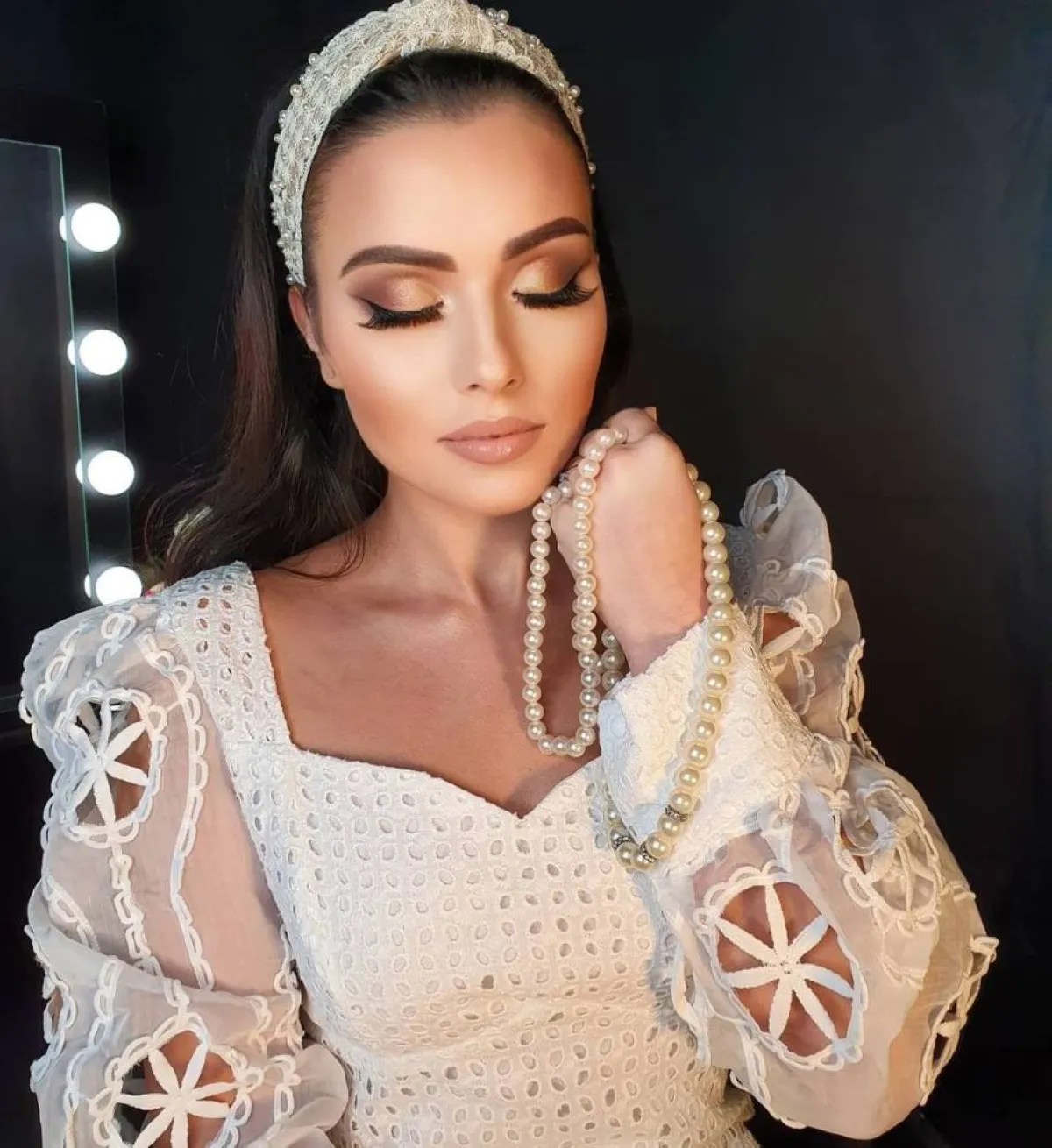 مكياج عروس 2021 بظلال عيون بدرجات ترابية 