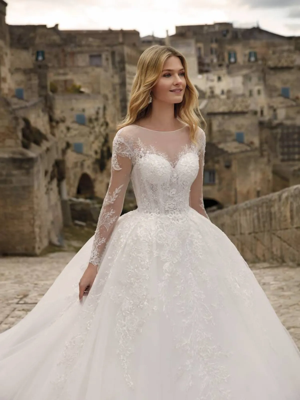 فستان زفاف راقي